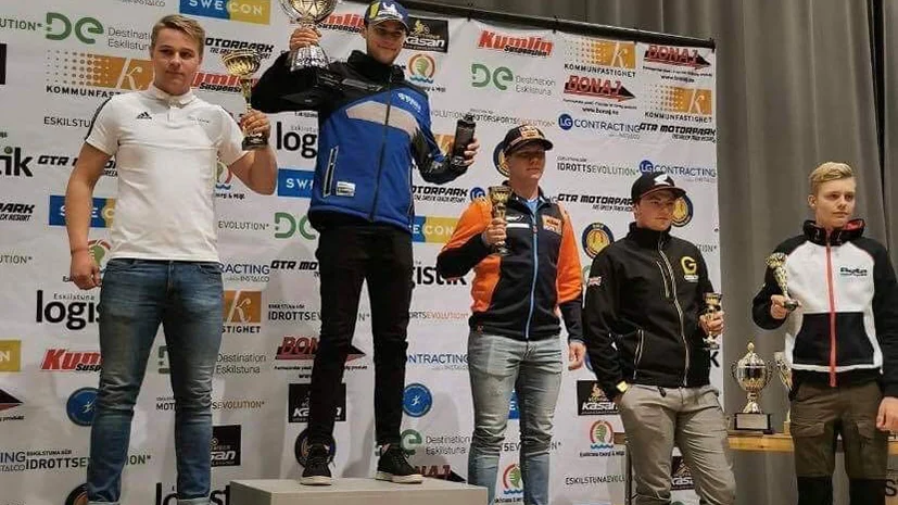Lukas Wärn kom tvåa i juniorklassen på Novemberkåsan.