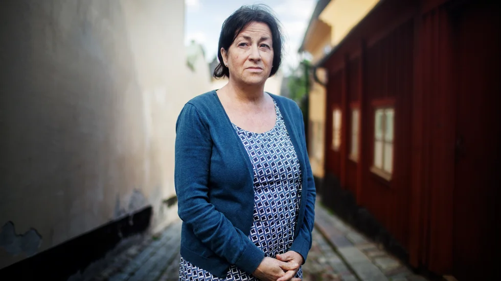 Ann Jäderlund är en av Sveriges mest inflytelserika poeter. Hennes elfte diktsamling utgår från Paul Celans och Ingeborg Bachmanns brevväxling.