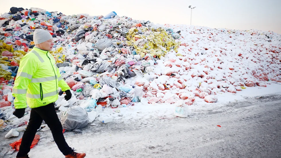 Eskilstuna Energi och miljö avser att bygga en biogasanläggning på Lilla Nyby, en investering på 176 miljoner kronor, varav 78 miljoner kommer från olika bidrag. Återvinningschefen Vesa Hiltula hoppas att produktionen kan vara igång 2022.