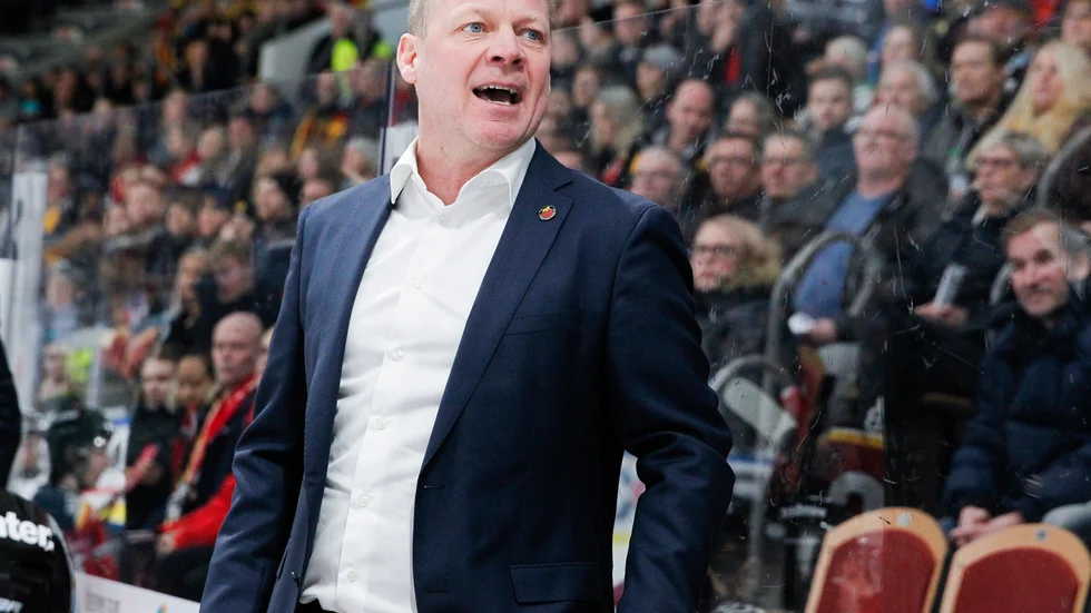 "Jag gillar inte att gnälla på domarna, men de som dömde den här matchen var inte bra", säger Henrik Stridh.