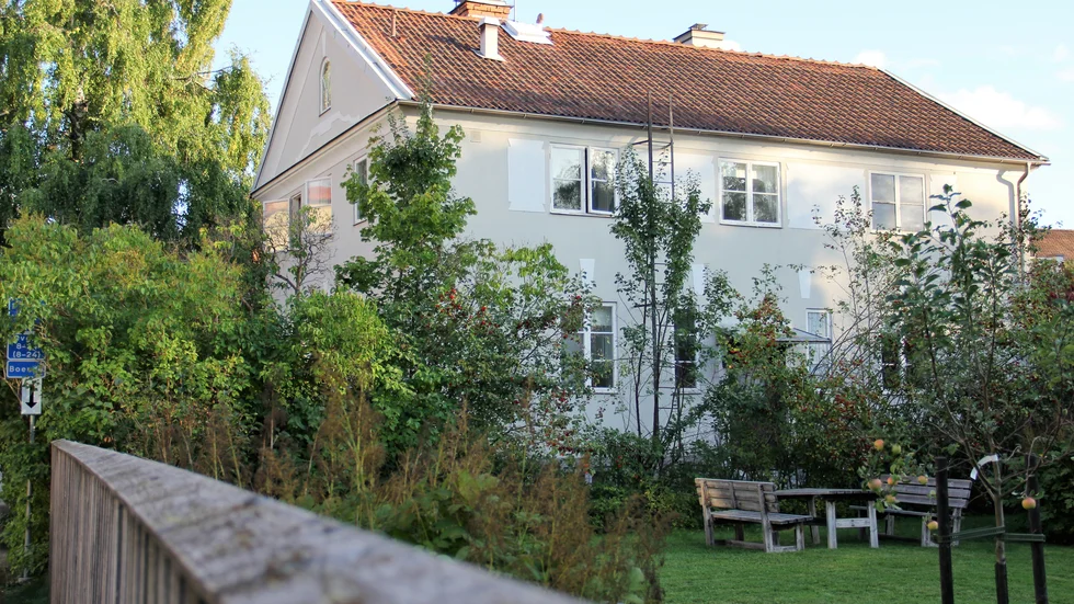 Ett av husen som fastighetsägaren vill riva och ersätta med nya bostäder.