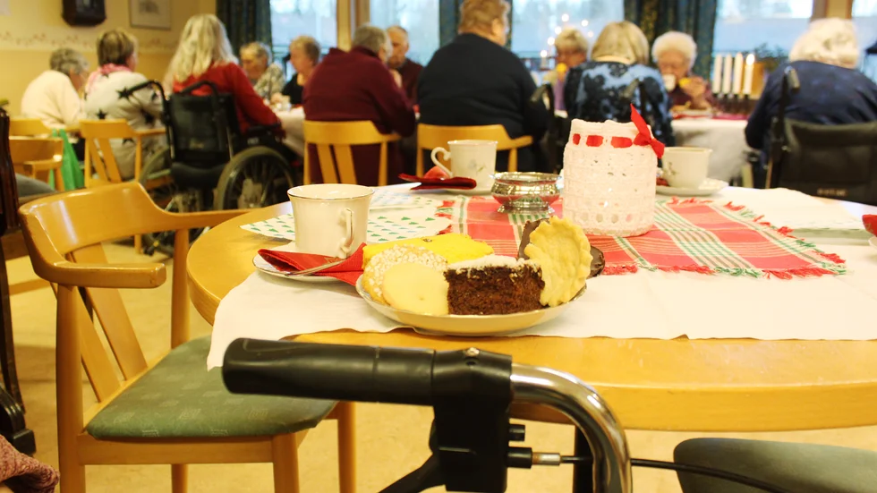 Om lunchrestaurangerna läggs ner sparar Vimmerby kommun 1,4 miljoner kronor per år, enligt de beräkningar som tagits fram. Kommunstyrelsen väntas ta ett beslut i frågan i nästa vecka.