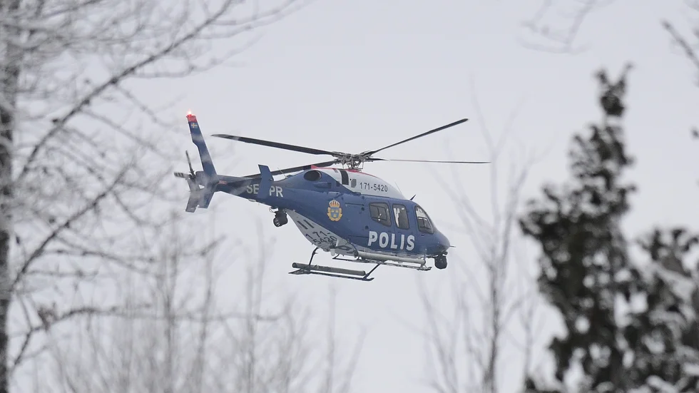Det pågår en omfattande sökinsats efter en person som saknas efter att en båt kantrat i Arjeplogs kommun under lördagsmorgonen. Arkivbild.