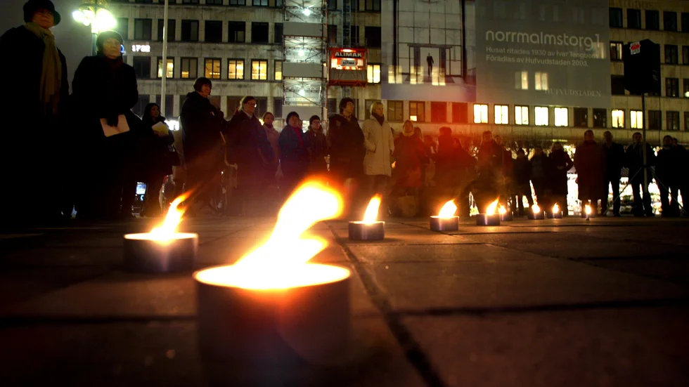 Den 25 november är det FN:s Internationella dag för avskaffande av våld mot kvinnor. På många håll i landet hålls ljusmanifestationer för att hedra offren.