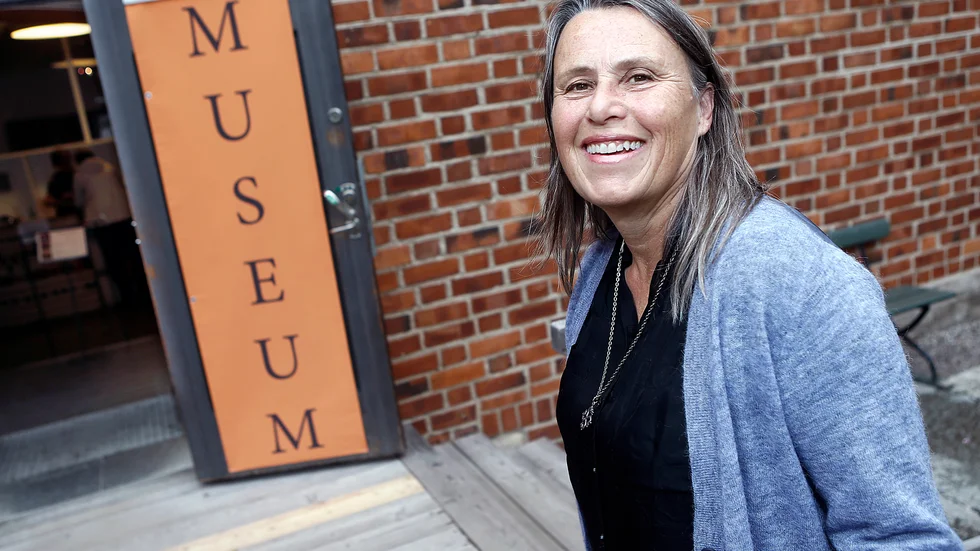 Museichef Lilliann Gilmark hoppas att kulturminister Amanda Lind ska besöka Klostermuseet då hon deltar i Vasajubileet.