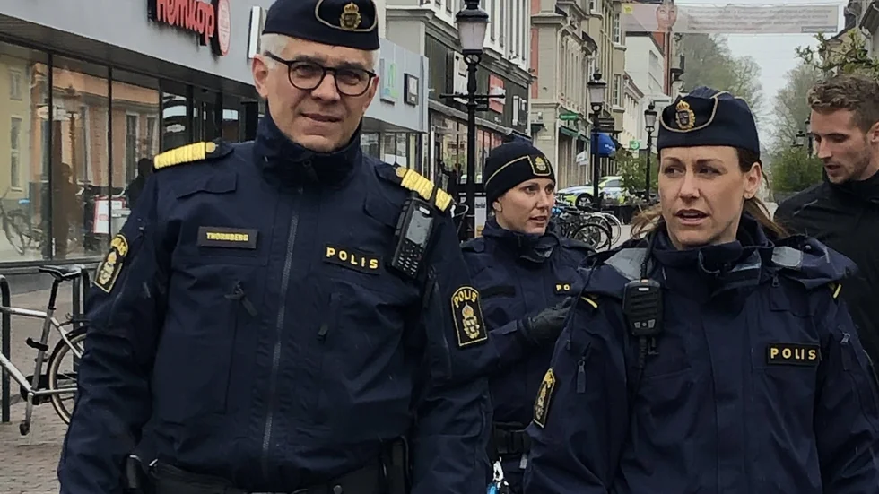 Rikspolischef Anders Thornberg patrullerade i både Nyköping och Oxelösund tillsammans med områdespoliserna. "Det är härligt att se att områdespoliserna känner sina medborgare", säger han. 