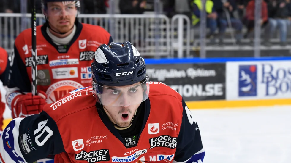 Erik Aterius fortsätter hockeykarriären i division 1-laget Borås.
