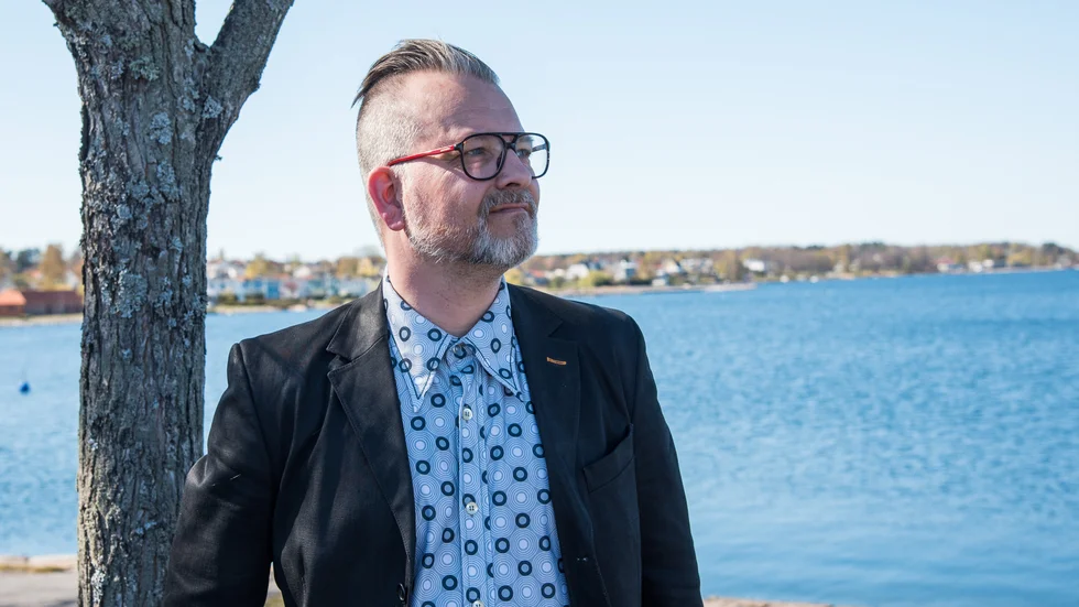 "Senaste året har varit oerhört tufft", säger Niklas Wrångberg.  