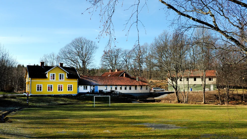 Personen iakttogs av två vittnen ute på Marsbäcken, men det var först dagen efter som stölden uppdagades.
