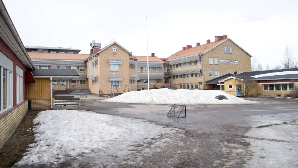 Norrmalmsskolan stänger för klass 5B och 5C. (Arkivbild)