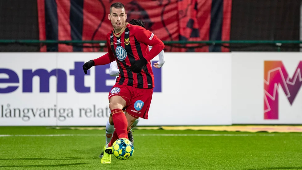 Dino Islamovic, här i Östersunds tröja, och hans medspelare i Rosenborg kan göra sig redo för tävlingsmatcher. Arkivbild.
