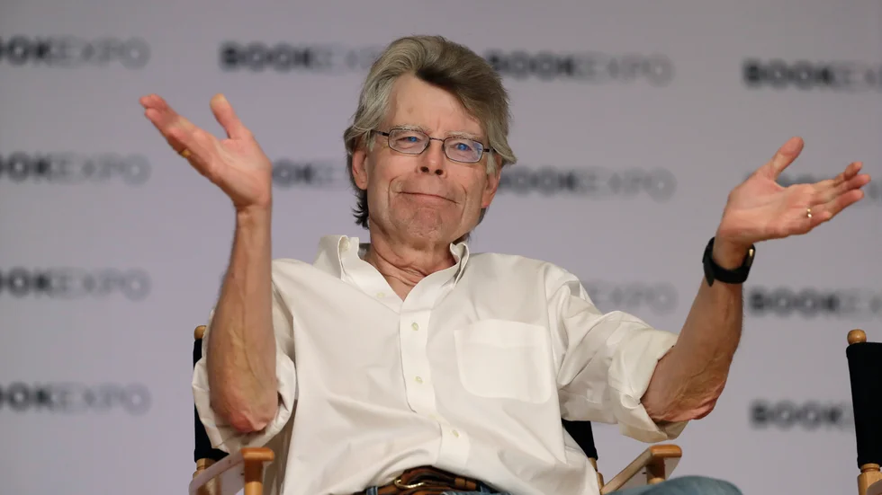 Författaren Stephen King är aktuell med en ny bok och senare i år kommer nyinspelningen av en av hans mest kända berättelser.