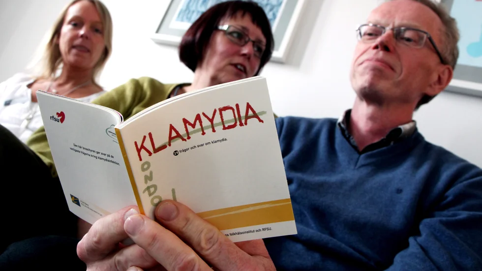 Smittskyddsläkare Sven Montelius tycker att det måste bli ännu enklare att testa sig för exempelvis klamydia.