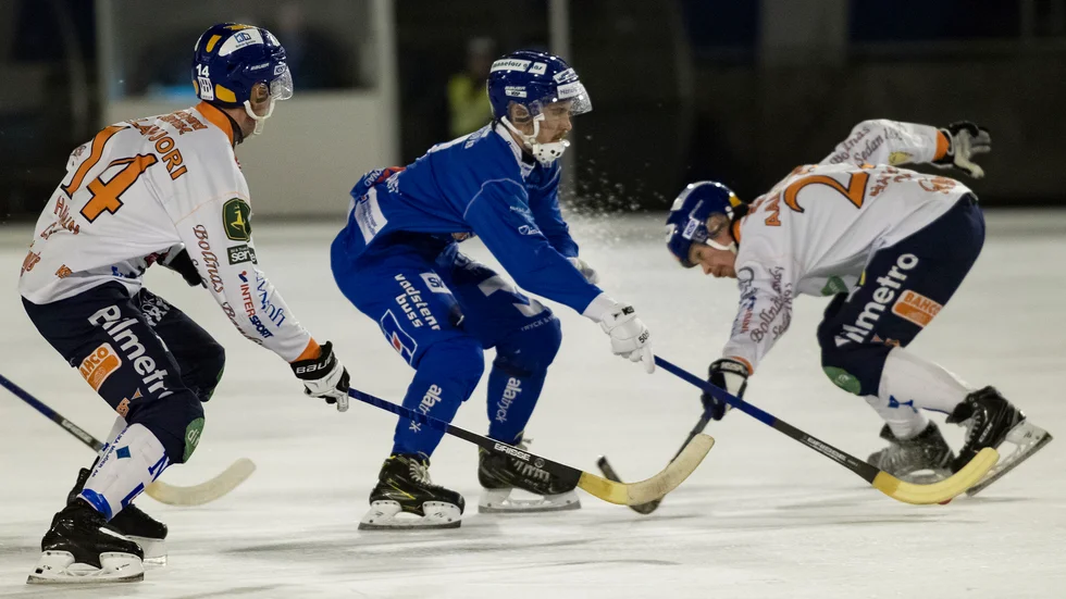 Kasperi Hirvonen på högerhalven var en av IFK Motalas bästa spelare i matchen. Han tilldelas tre poäng för en stark insats.