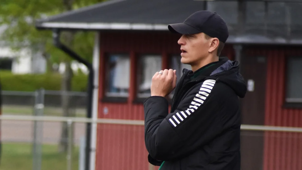 Jerker Einarsson, tidigare tränare för Hultsfreds FK, nu i Myresjö/Vetlanda, vill att laget slåss i toppen av division 4. 