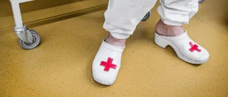Två vårdanställda har fått skriftlig varning