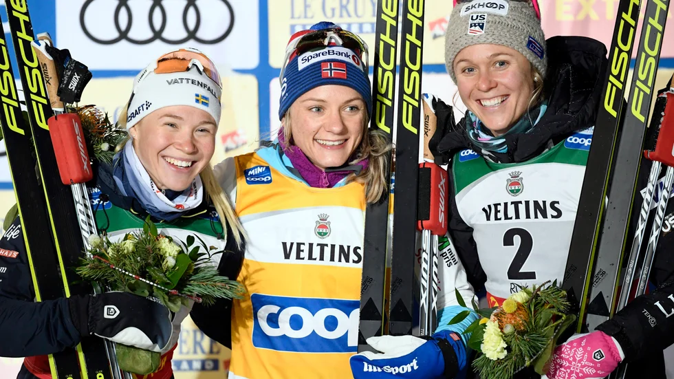 Jonna Sundling, norska vinnaren Maiken Caspersen Falla och trean Sadie Bjornsen, USA.