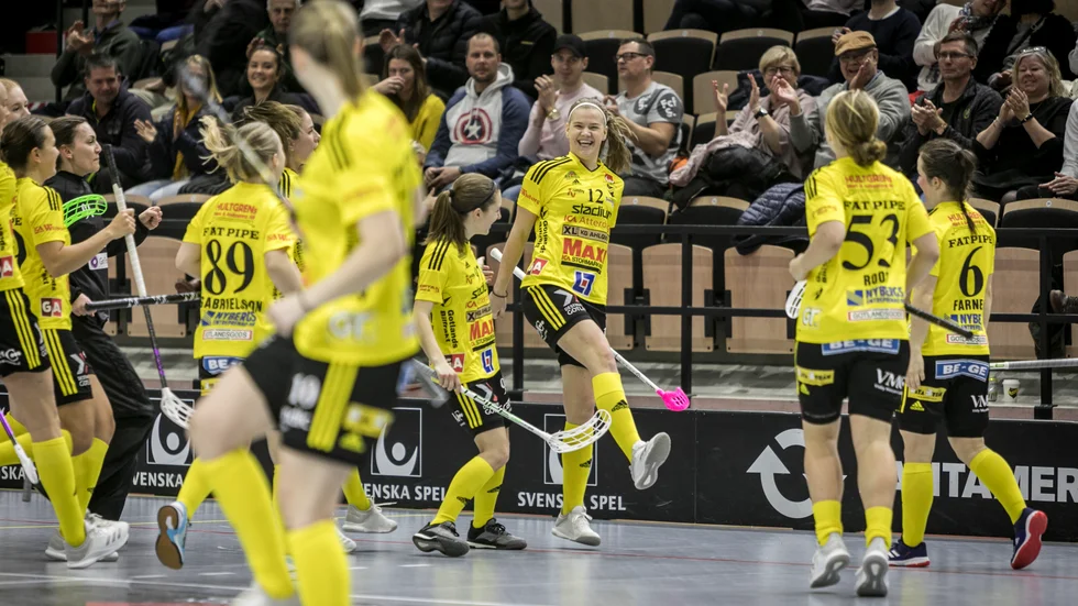 Lekande lätt. Stephanie Boberg gjorde två mål i vinsten mot Jönköping. 