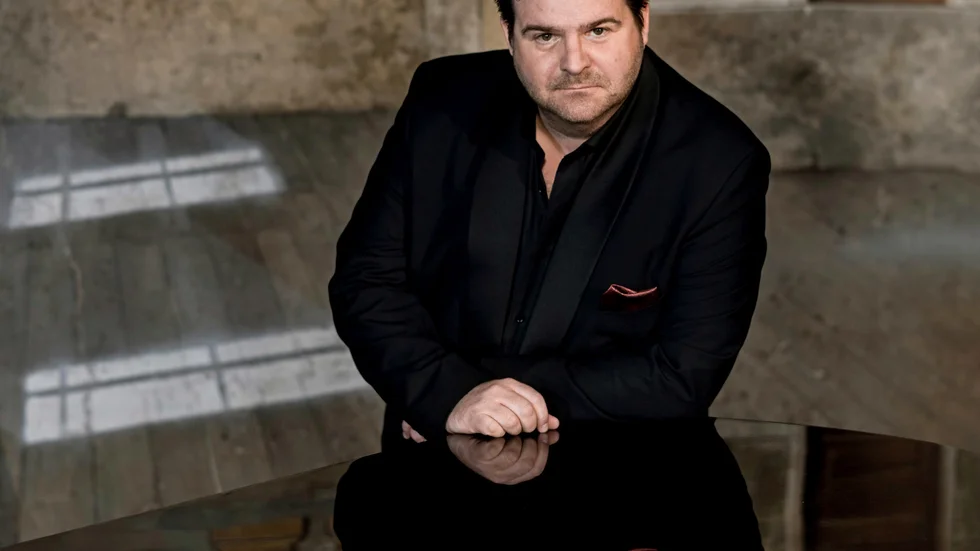 Michael Weinius, tenor.