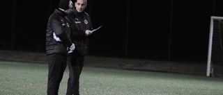 Bissarna testar två nya spelare