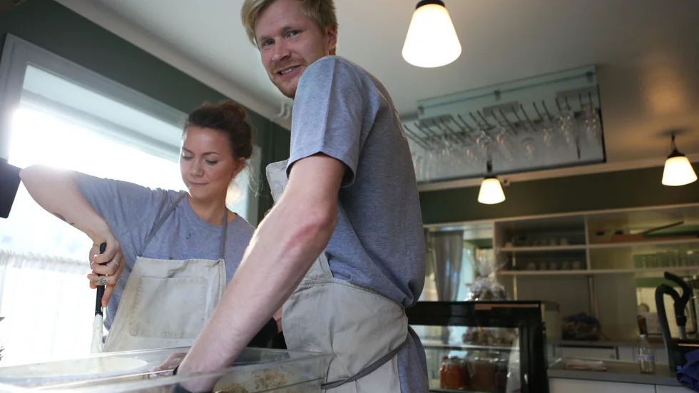 Amalia Muttoni och Luqaz Ottosson hoppas kunna sätta Gotland på falafelkartan. 