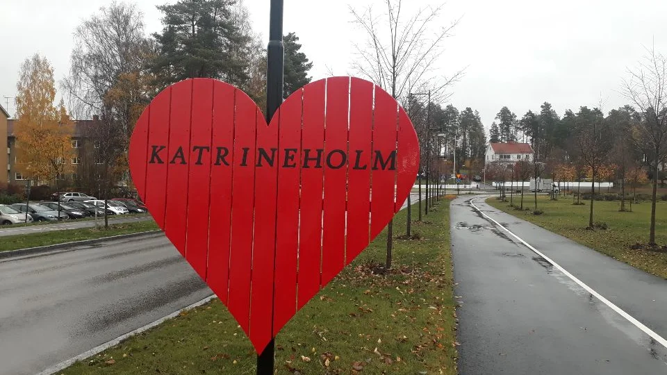Ett av de borttagna gerillakonstverk som Vänsterpartiet tycker ska ställas ut. 