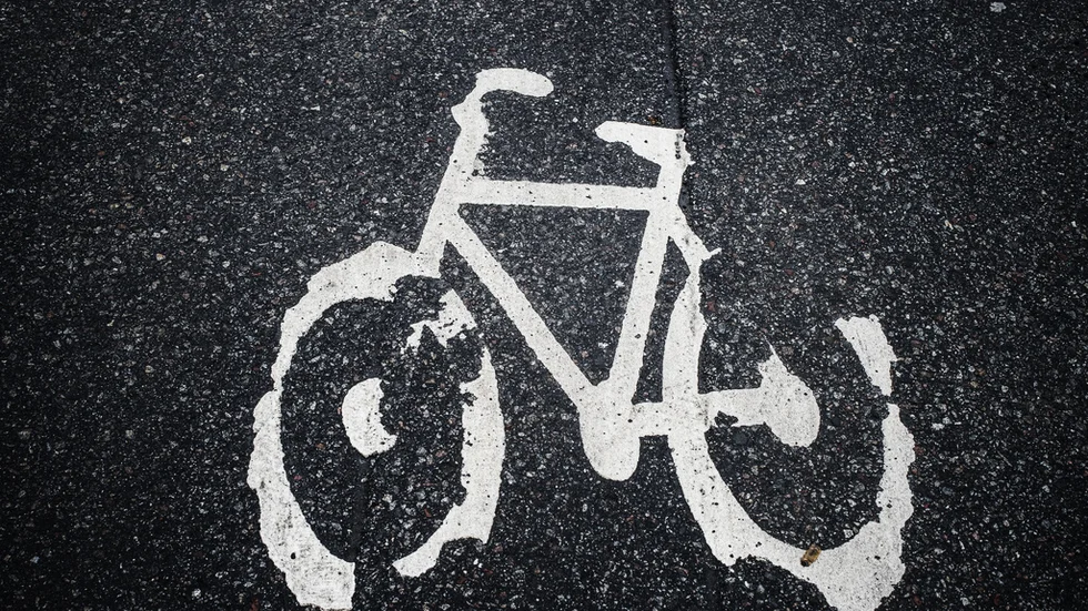 En tolvårig pojke fick föras till sjukhus efter olyckan som inträffade vid en cykelpassage i somras.