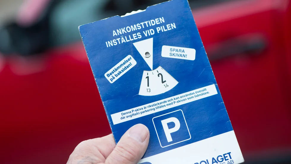 Det är dyrt att glömma p-skivan en kvart, skriver Roger Porsaeus.