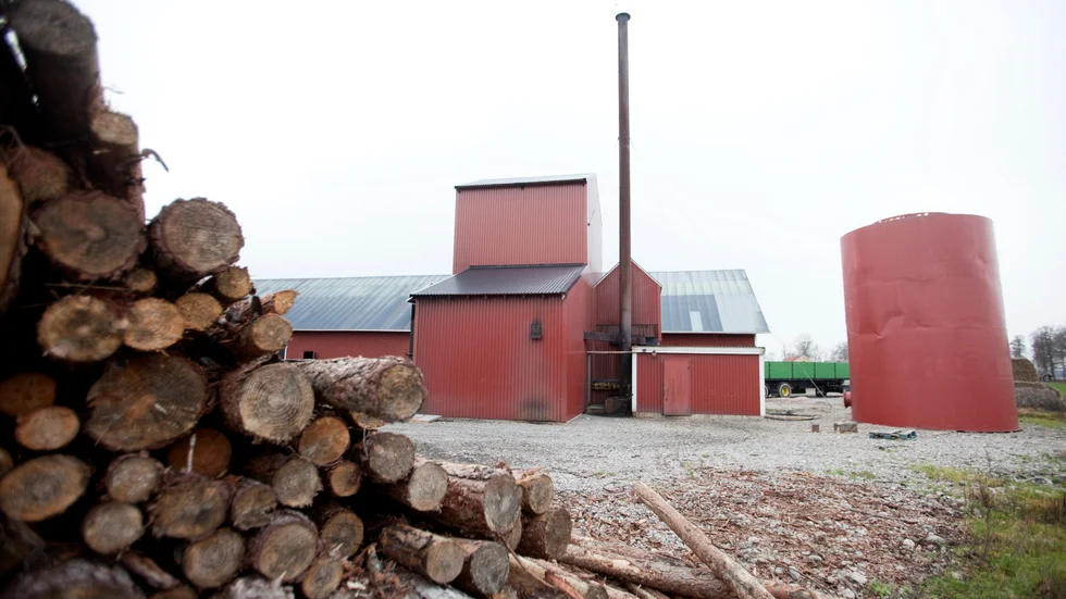 Gimmersta energi skötte tidigare fjärrvärmen i bland annat Julita, innan verksamheten togs över av Gimmersta agrovärme.