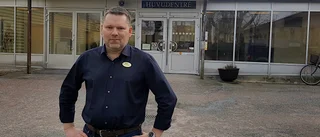 Två bilar i krock – påkörning bakifrån