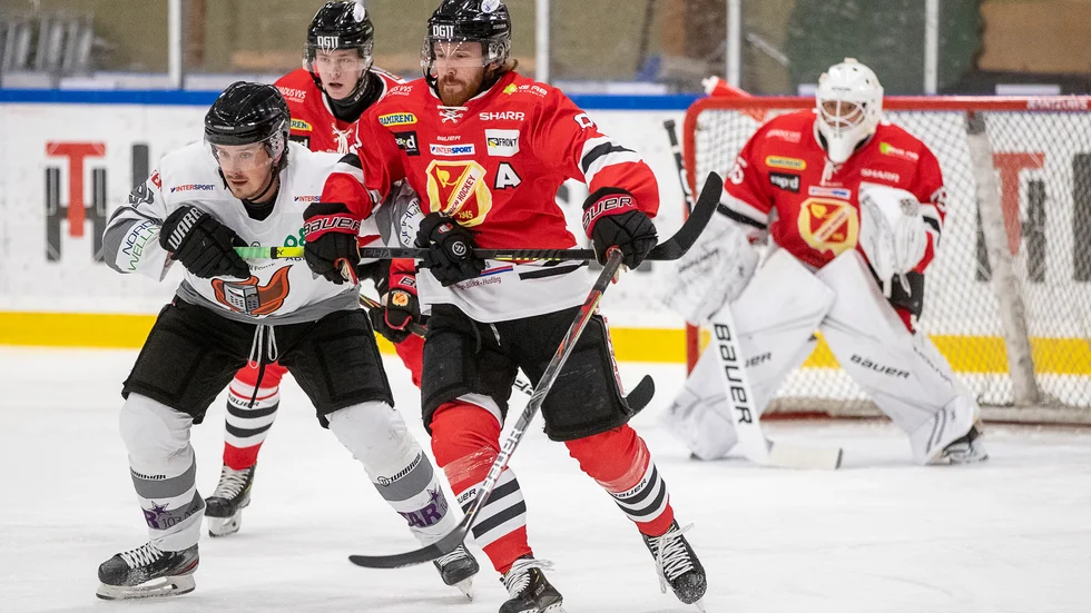 Cristopher Norlin riktar skarp kritik mot lagledningen i Linden.