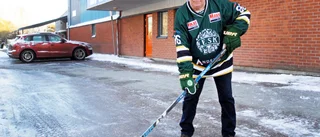 Slut med ishockeyn  för 70-årige Centh?