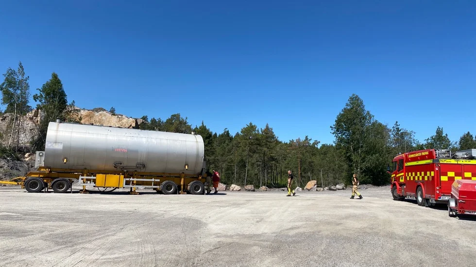 Kommunen kommer ta hand om oljeläckaget. 