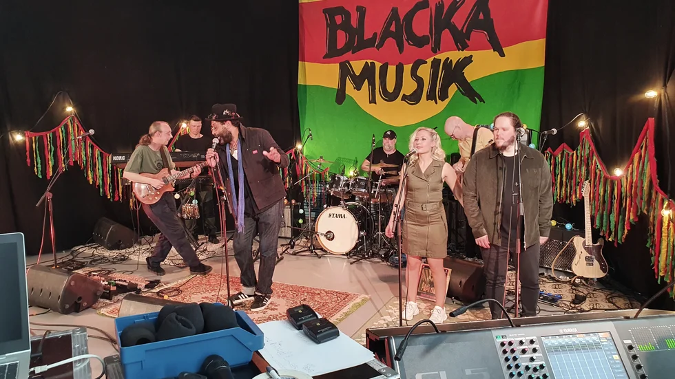 Papa Dee under den livesända minneskonserten till Bob Marleys ära. 