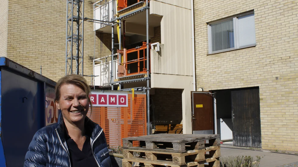 Karin Jönsson, teknisk chef på Platen, är nöjd att arbetet i Gamla stan nu är igång.