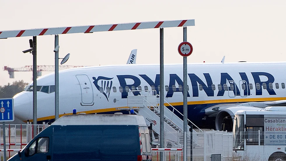 Ett Ryanairplan på marken vid flygplatsen i franska Bordeaux. Arkivbild.