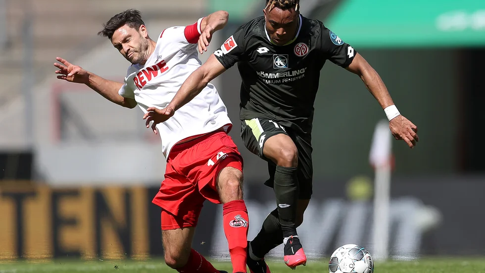 Pierre Kunde Malong, till höger, kvitterade till 2–2 med en soloprestation när Mainz gick från 0–2 till 2–2.