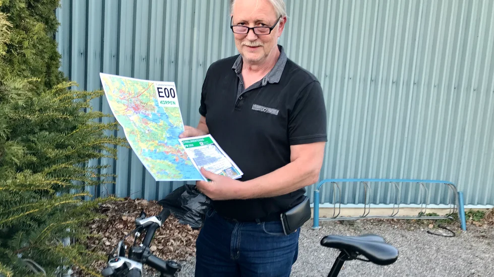 Lars Eklund på Korpen i Nyköping är mannen bakom cykelorienteringen, som redan innan coronapandemin var en populär motionsform. Vissa lämnar snabbt in fyra gånger tio kontroller, andra njuter länge.