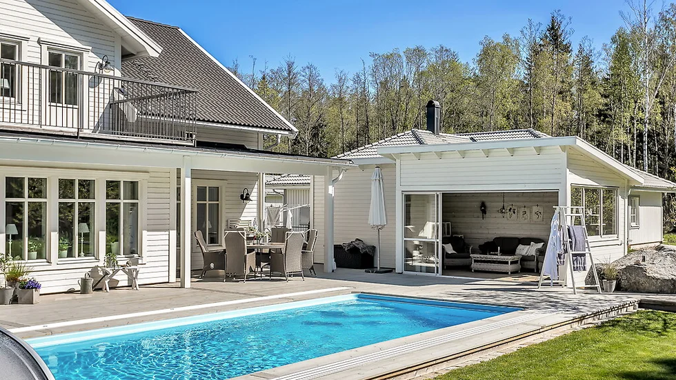 Villa med pool i Storvreta blev mest klickad hos Hemnet sista veckan i maj. 