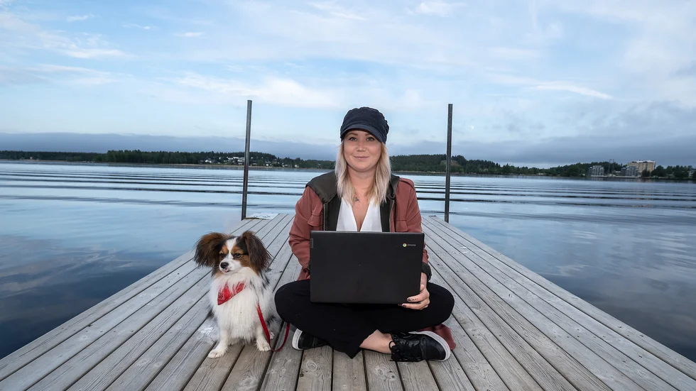 Kajsa Lekfalks arbetssituation har skiljt sig mycket från hennes kollegors karantäntillvaro i Barcelona.