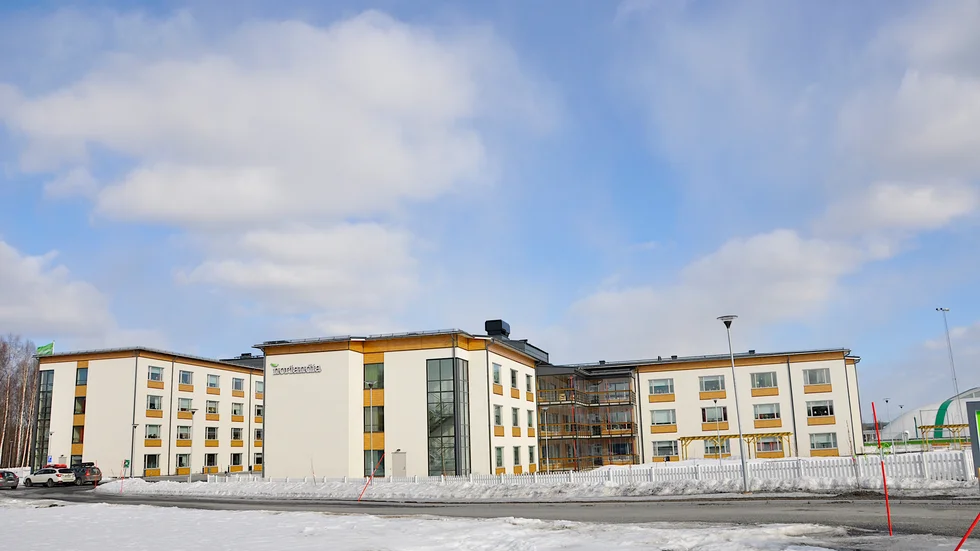 Björknäsgården är ett privat äldreboende. Bodens kommun har ett avtal och hyr äldreboendeplatser av Norlandia  som driver boendet.