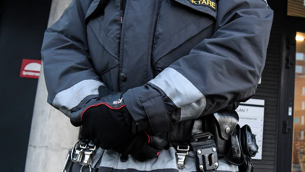 En väktare mötte plötsligt en man med kniv i centrala Vimmerby. Väktaren på bilden har inget med händelsen att göra.