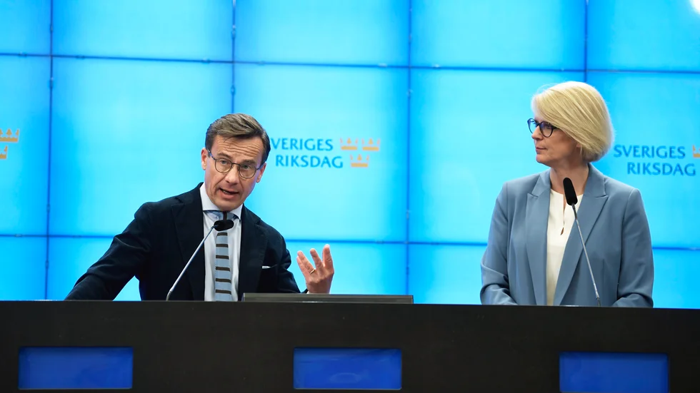 Moderatledningen Ulf Kristersson och Elisabeth Svantesson vid budgetpresentationen.