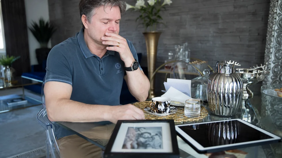 "– Det är först under de senaste åren som jag har blivit så här sorgsen när jag tänker på vad som hände henne. Jag har nog inte förstått och det gör mig så ledsen..." säger Jan Hammarström när han berättar om modern Wladyslawa Szczygielska.