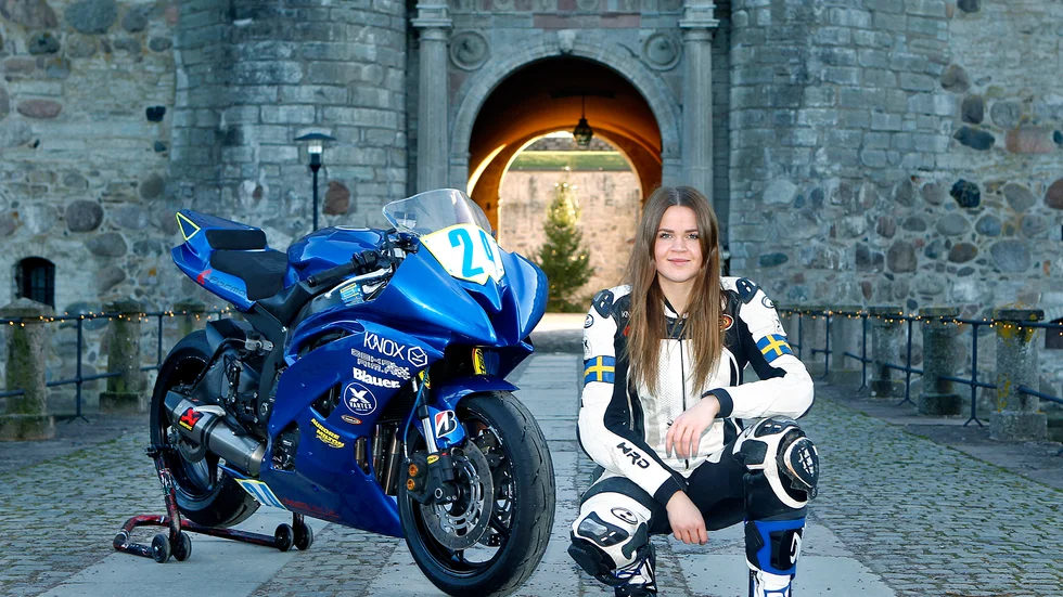Aurore Milton körde sin första tävling i Superbike när det var SM-deltävling i Mantorp. 