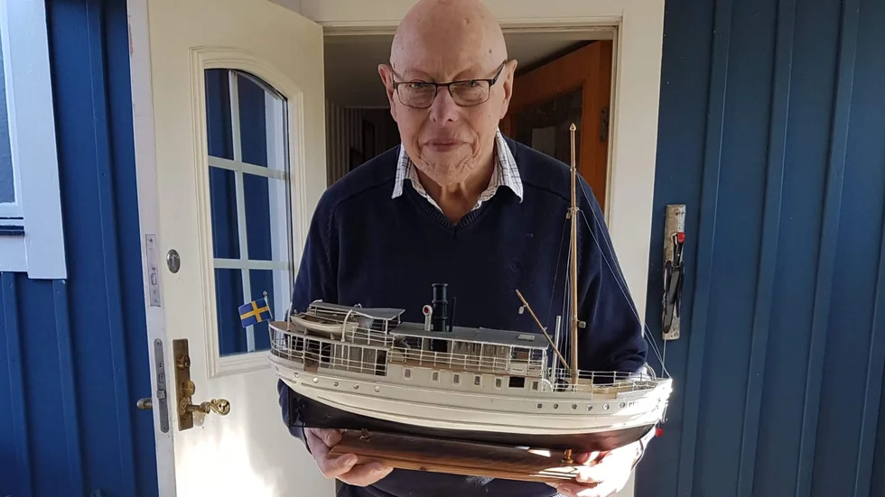 Ove Rubensson är glad att hans modell av Per Brahe får komma "hem" till Hästholmen.