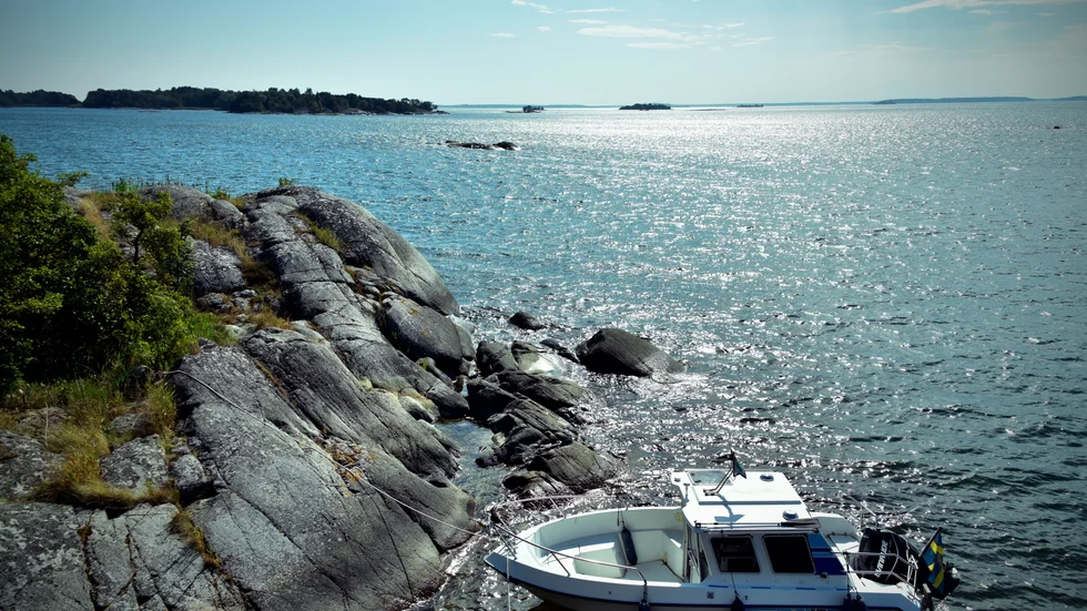 Värmdö kommun i Stockholms län ber människor att avstå från att besök i "vår vackra skärgård" de kommande veckorna. Arkivbild.
