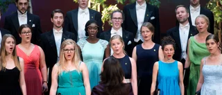 TV: Allmänna sången sjunger live