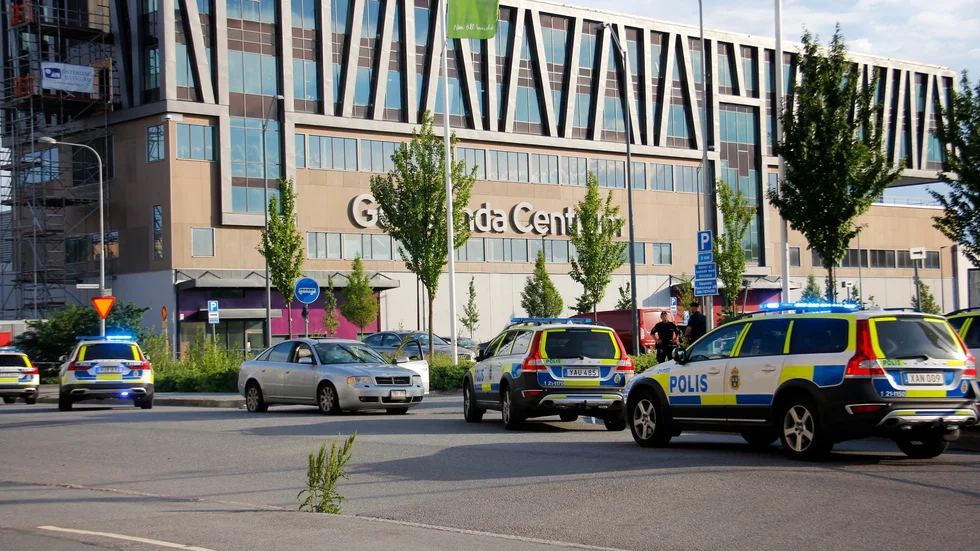 En man misstänks för mordförsöket vid Gottsunda centrum i somras. 