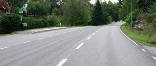 Säkerhetsåtgärder vid trafikerad väg dröjer